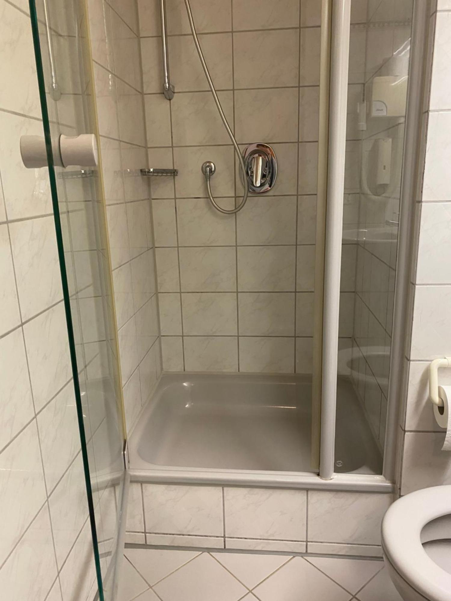 Hotel Pflum Mit Gaestehaus Nuertingen Luaran gambar